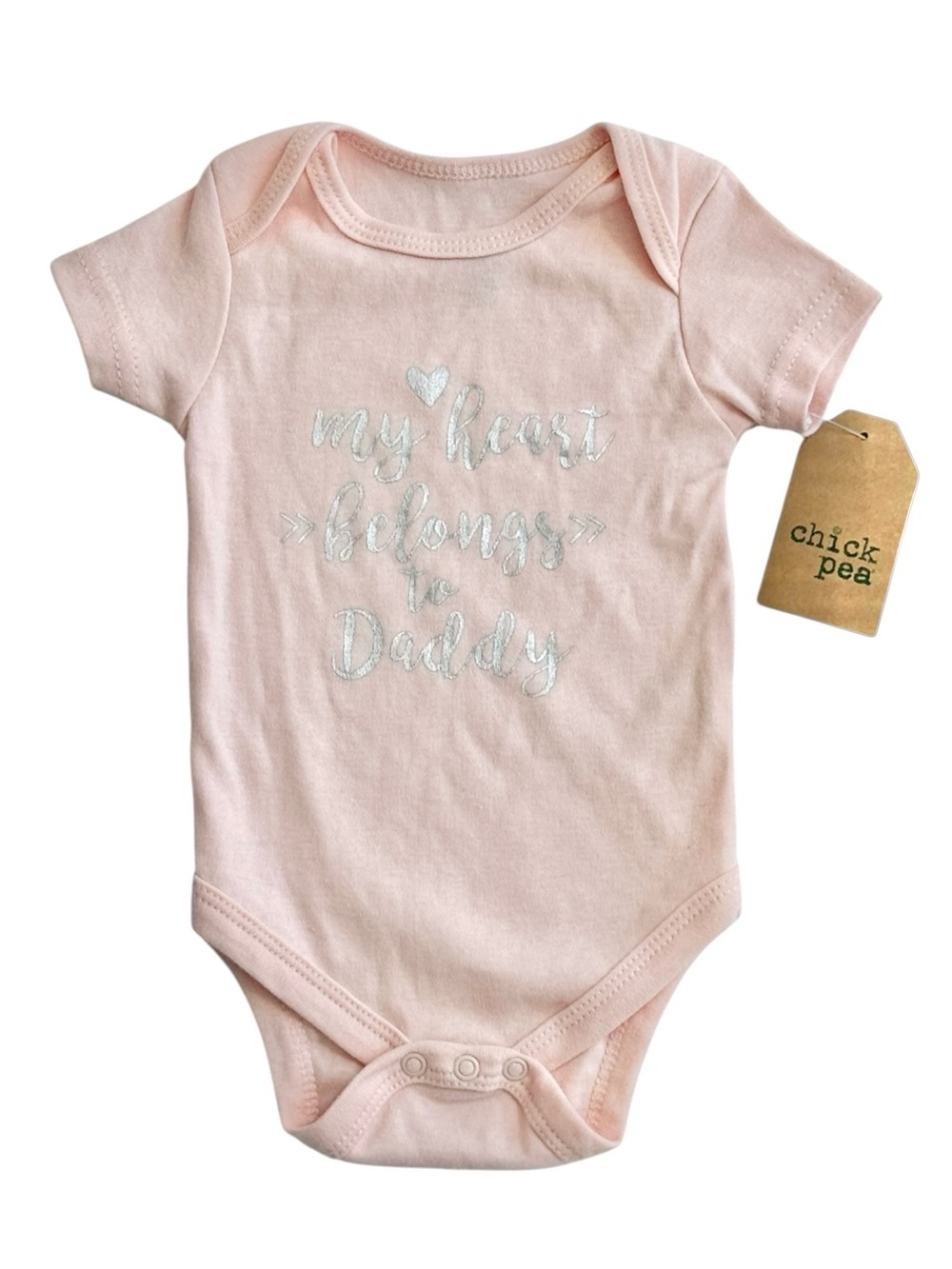 Chick Pea Baby My Heart Belongs to Daddy Pink Bodysuit Onesie. 0-3 Months. NEW.